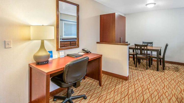 Comfort Inn Suite
