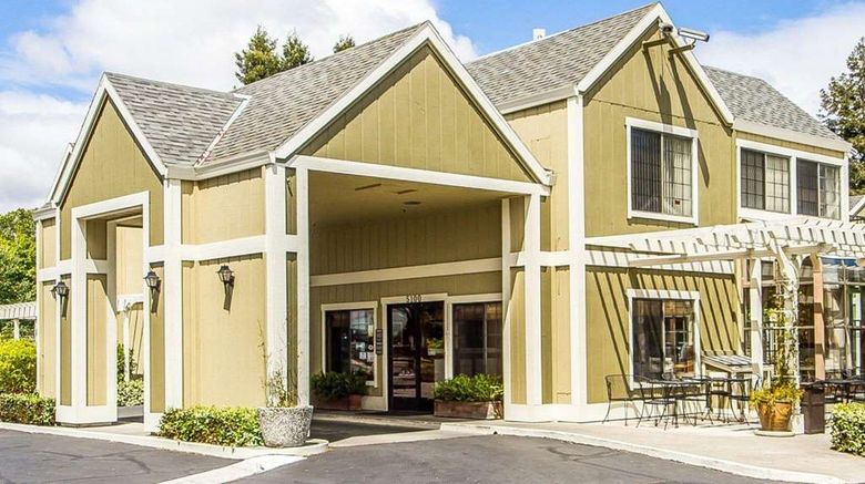 <b>Quality Inn Petaluma-Sonoma Exterior</b>. Images powered by <a href="https://iceportal.shijigroup.com/" title="IcePortal" target="_blank">IcePortal</a>.