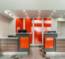 Quality Inn & Suites Lobby