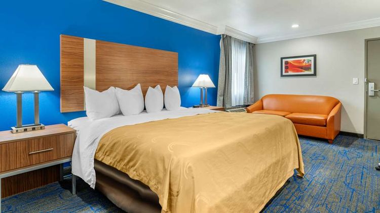Quality Inn & Suites Room