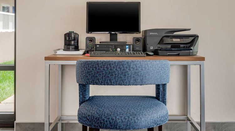 Quality Inn & Suites Other