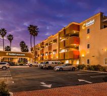 Comfort Inn & Suites Huntington Beach Exterior