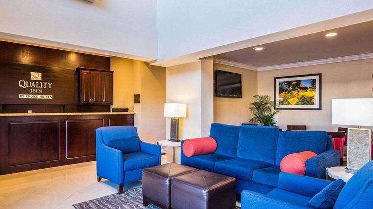 Quality Inn Downey Lobby