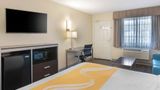 <b>Quality Inn & Suites Camarillo Suite</b>. Images powered by <a href="https://iceportal.shijigroup.com/" title="IcePortal" target="_blank">IcePortal</a>.