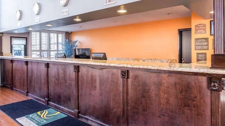 Quality Inn & Suites Bell Gardens Lobby
