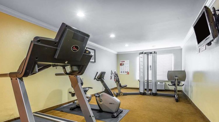 Quality Inn & Suites Bell Gardens Health