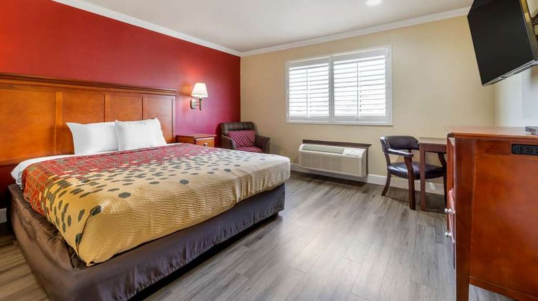 <b>Econo Lodge Moreno Valley Suite</b>. Images powered by <a href="https://iceportal.shijigroup.com/" title="IcePortal" target="_blank">IcePortal</a>.
