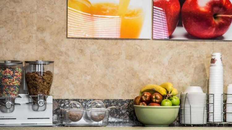 Quality Inn Temecula Wine Country Restaurant