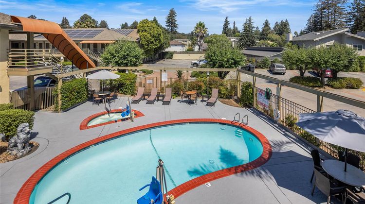 Comfort Inn Pool