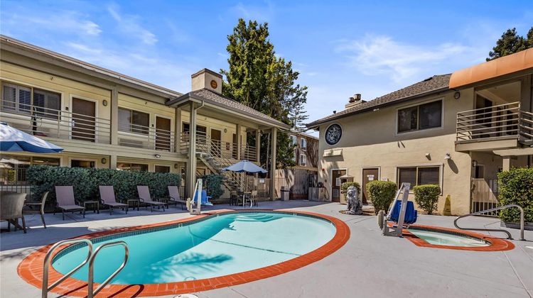 Comfort Inn Pool
