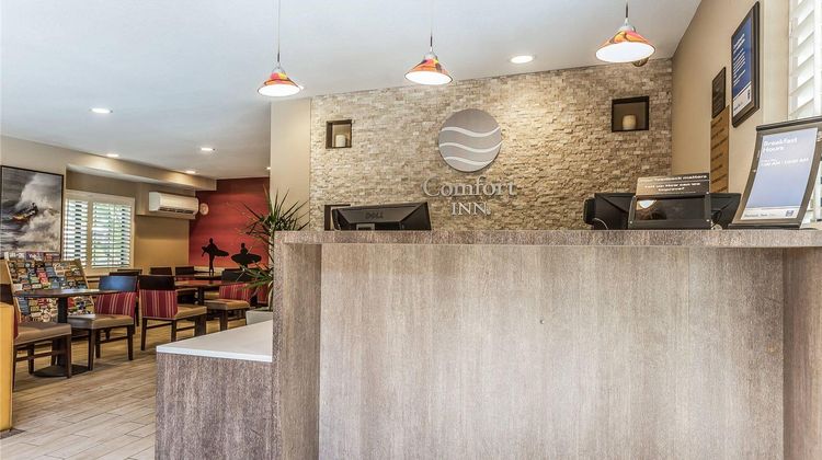 Comfort Inn Lobby
