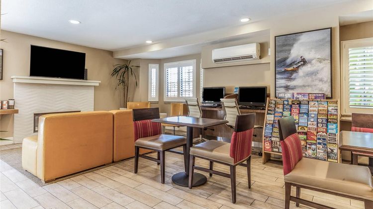 Comfort Inn Lobby