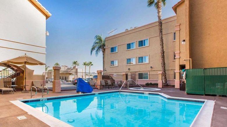 <b>Comfort Inn Moreno Valley Pool</b>. Images powered by <a href="https://iceportal.shijigroup.com/" title="IcePortal" target="_blank">IcePortal</a>.