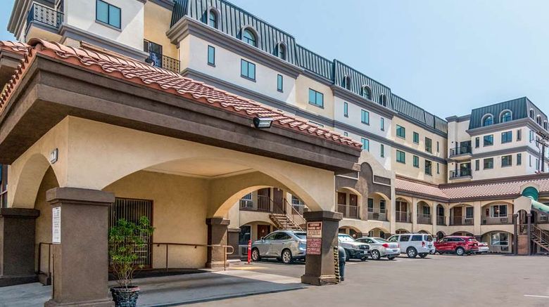 <b>Rodeway Inn Regalodge Exterior</b>. Images powered by <a href="https://iceportal.shijigroup.com/" title="IcePortal" target="_blank">IcePortal</a>.