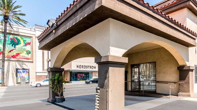 Rodeway Inn Regalodge Exterior