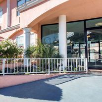 Rodeway Inn near Melrose Ave