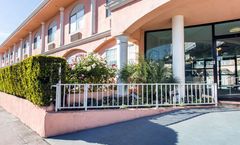 Rodeway Inn near Melrose Ave