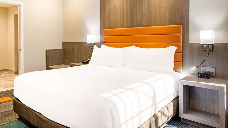 <b>Rodeway Inn near Melrose Ave Room</b>. Images powered by <a href="https://iceportal.shijigroup.com/" title="IcePortal" target="_blank">IcePortal</a>.
