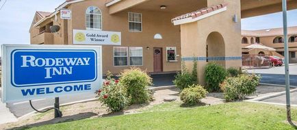 Rodeway Inn Exterior