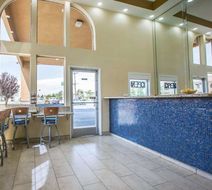 Rodeway Inn Lobby