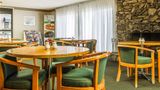 <b>Quality Inn & Suites Silicon Valley Restaurant</b>. Images powered by <a href="https://iceportal.shijigroup.com/" title="IcePortal" target="_blank">IcePortal</a>.