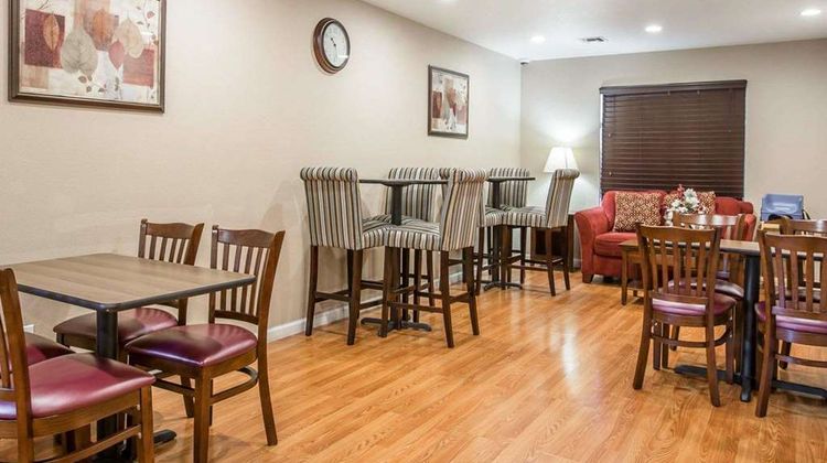 Quality Inn & Suites Restaurant
