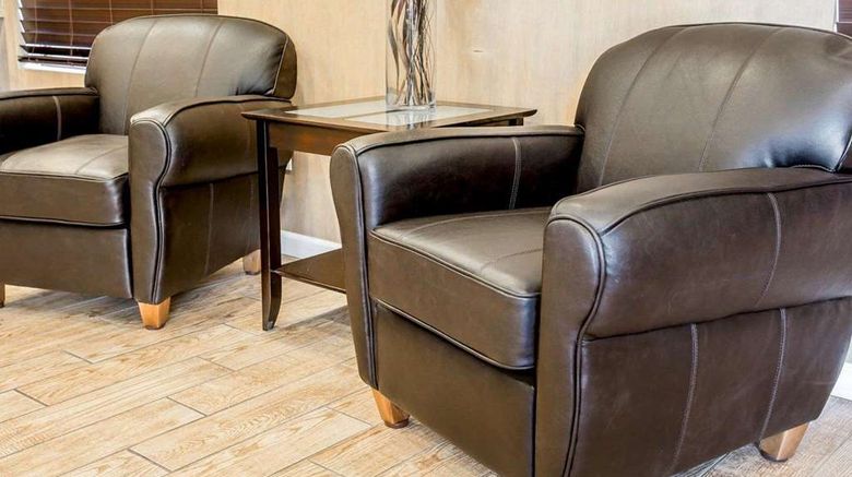 <b>Quality Inn & Suites Lobby</b>. Images powered by <a href="https://iceportal.shijigroup.com/" title="IcePortal" target="_blank">IcePortal</a>.