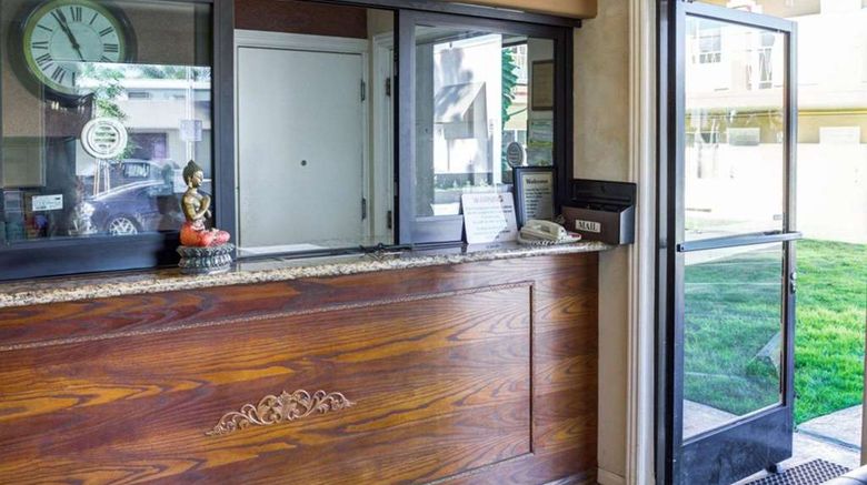 <b>Rodeway Inn near Venice Beach Lobby</b>. Images powered by <a href="https://iceportal.shijigroup.com/" title="IcePortal" target="_blank">IcePortal</a>.