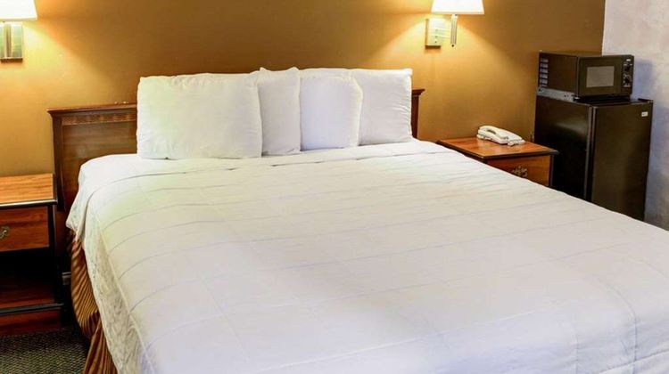 Rodeway Inn near Venice Beach Room
