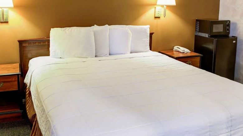 <b>Rodeway Inn near Venice Beach Room</b>. Images powered by <a href="https://iceportal.shijigroup.com/" title="IcePortal" target="_blank">IcePortal</a>.