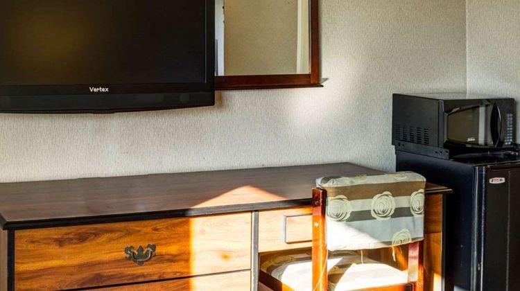 Rodeway Inn near Venice Beach Room