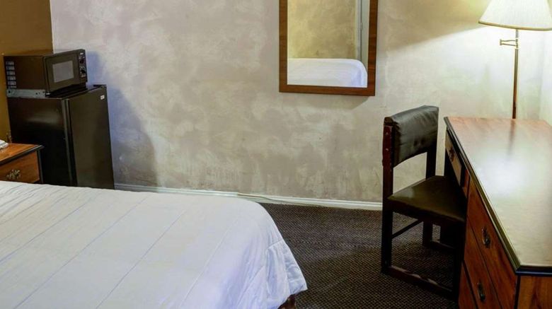 <b>Rodeway Inn near Venice Beach Room</b>. Images powered by <a href="https://iceportal.shijigroup.com/" title="IcePortal" target="_blank">IcePortal</a>.