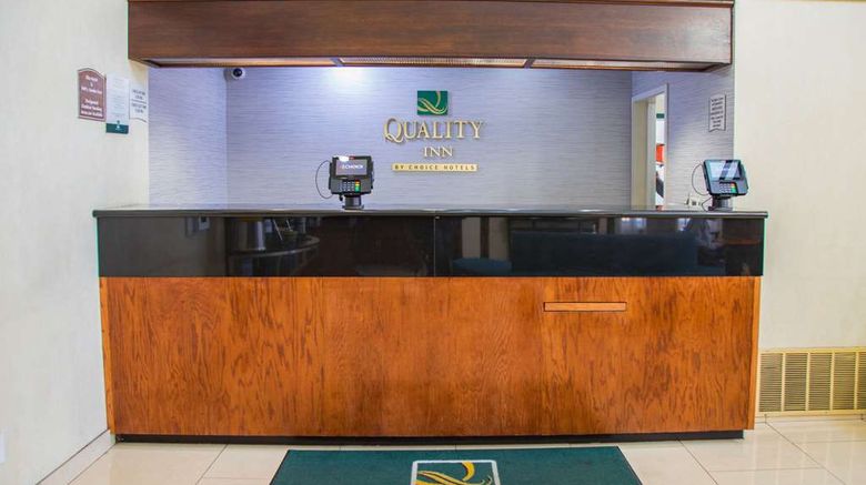 <b>Quality Inn, Merced Lobby</b>. Images powered by <a href="https://iceportal.shijigroup.com/" title="IcePortal" target="_blank">IcePortal</a>.