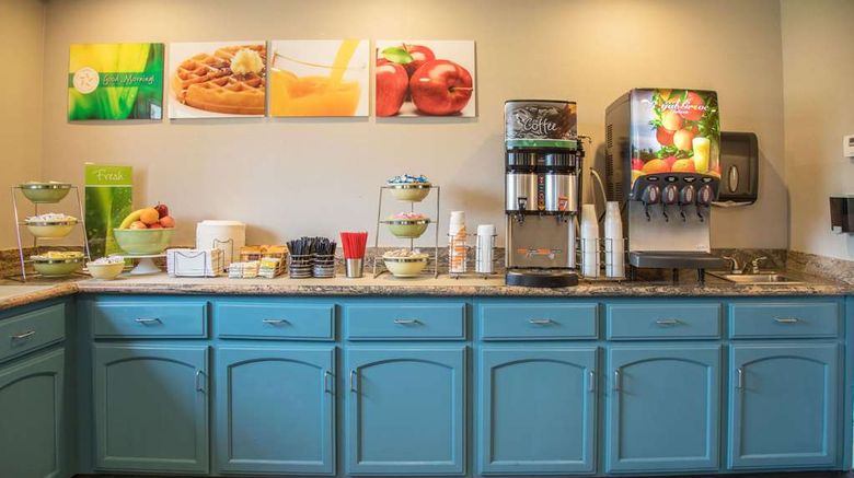 <b>Quality Inn, Merced Restaurant</b>. Images powered by <a href="https://iceportal.shijigroup.com/" title="IcePortal" target="_blank">IcePortal</a>.