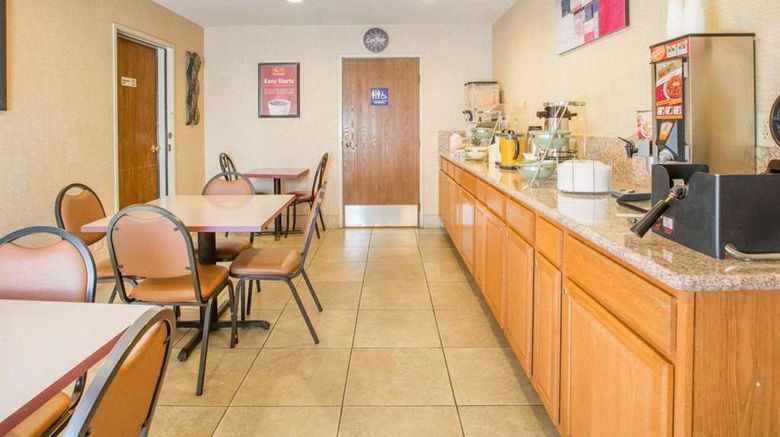 <b>Econo Lodge Lodi Restaurant</b>. Images powered by <a href="https://iceportal.shijigroup.com/" title="IcePortal" target="_blank">IcePortal</a>.