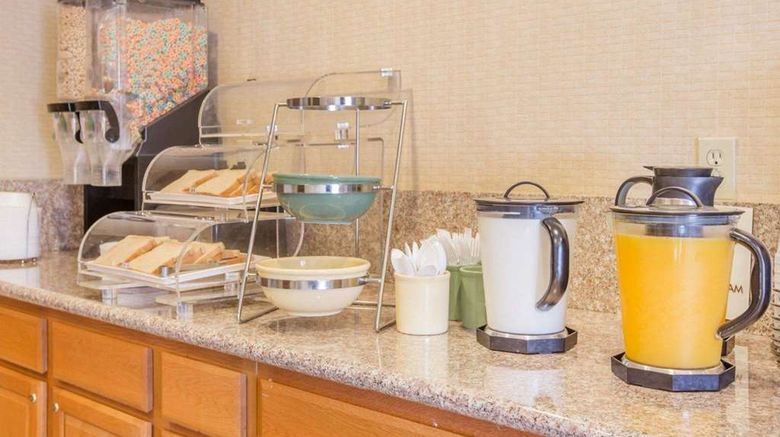 <b>Econo Lodge Lodi Restaurant</b>. Images powered by <a href="https://iceportal.shijigroup.com/" title="IcePortal" target="_blank">IcePortal</a>.