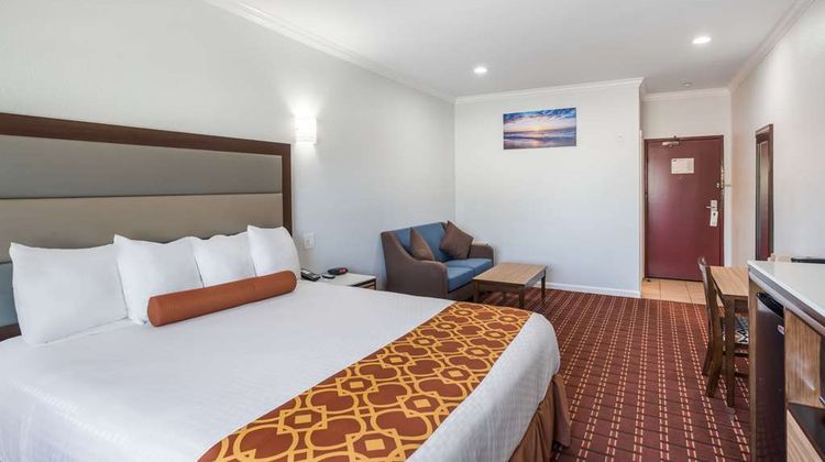 Rodeway Inn and Suites Pasadena Room