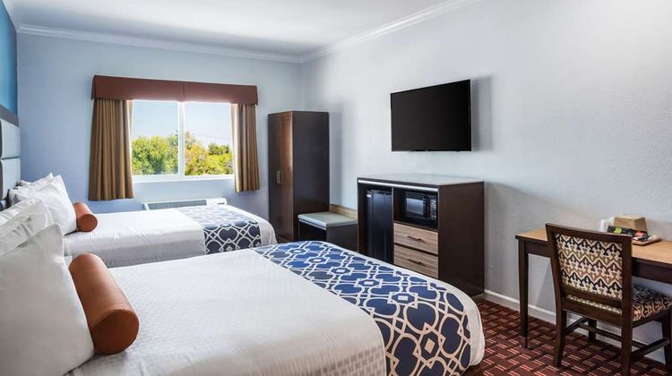 Rodeway Inn and Suites Pasadena Room