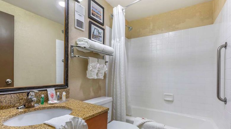 <b>Comfort Inn Escondido San Diego N Cty Suite</b>. Images powered by <a href="https://iceportal.shijigroup.com/" title="IcePortal" target="_blank">IcePortal</a>.