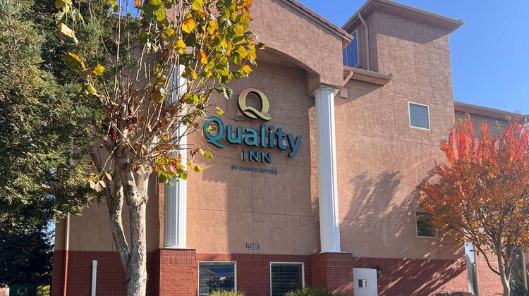 Quality Inn Silicon Valley Exterior