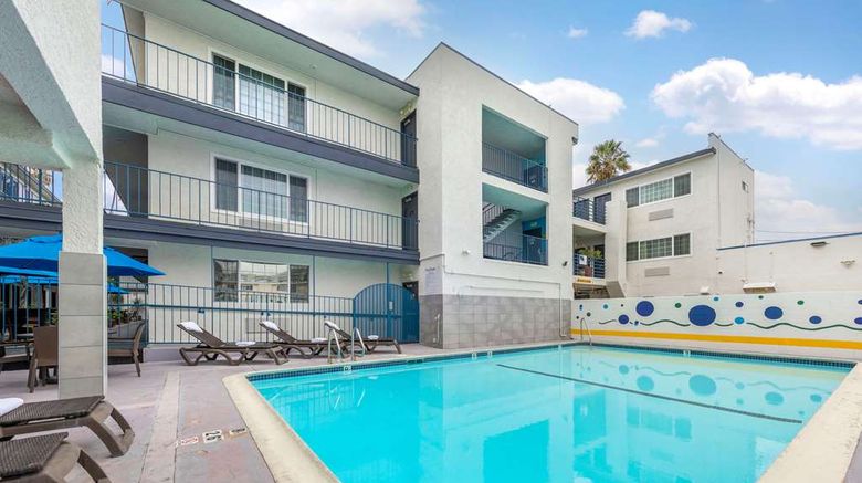 <b>Comfort Inn near Santa Monica Pier Pool</b>. Images powered by <a href="https://iceportal.shijigroup.com/" title="IcePortal" target="_blank">IcePortal</a>.