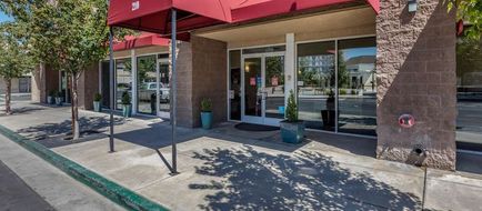 Comfort Suites Exterior