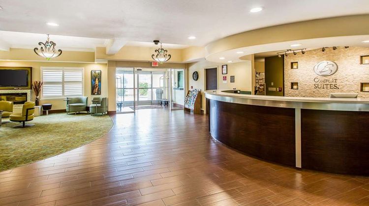 Comfort Suites Lobby
