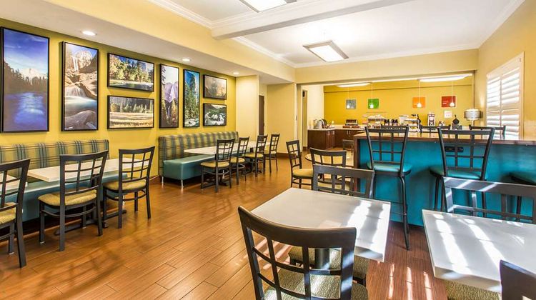 Comfort Suites Restaurant