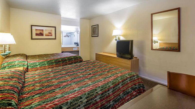 <b>Rodeway Inn Magic Mountain Area Room</b>. Images powered by <a href="https://iceportal.shijigroup.com/" title="IcePortal" target="_blank">IcePortal</a>.