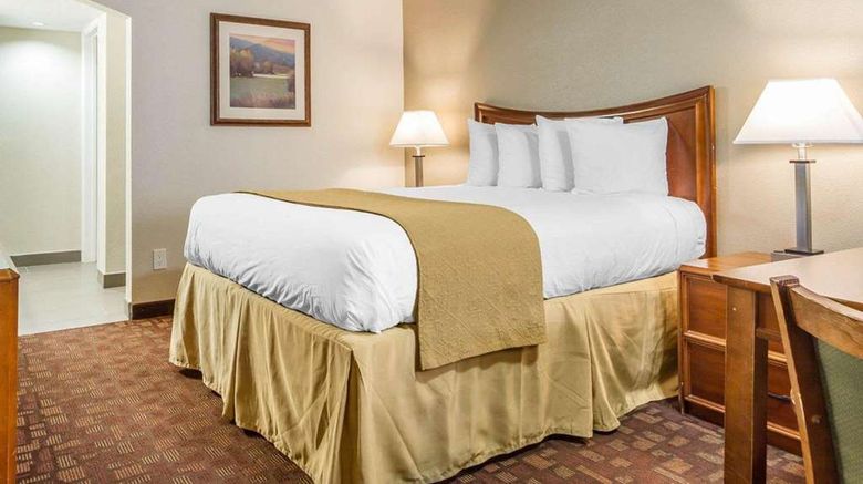 <b>Quality Inn Suite</b>. Images powered by <a href="https://iceportal.shijigroup.com/" title="IcePortal" target="_blank">IcePortal</a>.