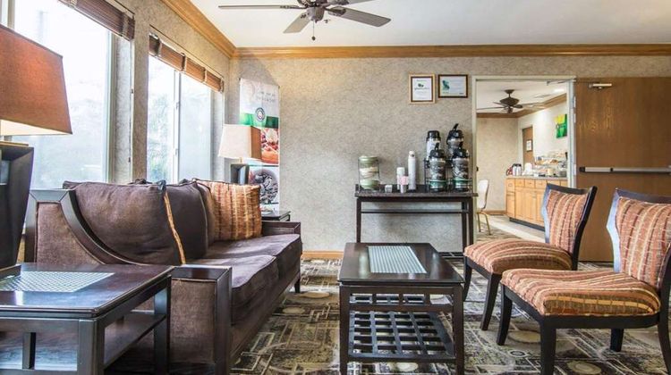 Quality Suites San Diego Otay Mesa Lobby