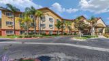 <b>Comfort Suites near Six Flags Magic Mtn Exterior</b>. Images powered by <a href="https://iceportal.shijigroup.com/" title="IcePortal" target="_blank">IcePortal</a>.