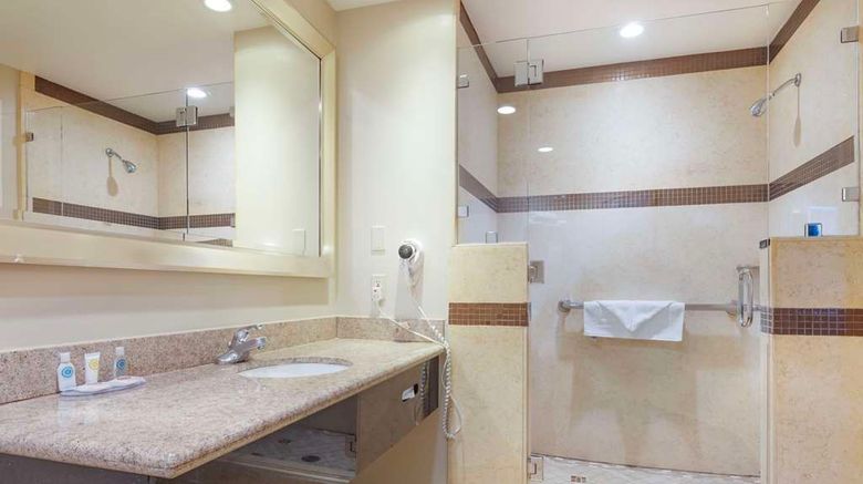 <b>Comfort Suites Oceanside Marina Room</b>. Images powered by <a href="https://iceportal.shijigroup.com/" title="IcePortal" target="_blank">IcePortal</a>.