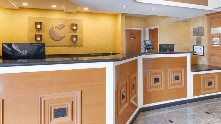 Comfort Suites Oceanside Marina Lobby